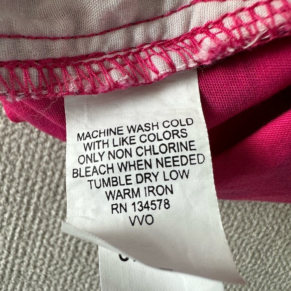 Vineyard Vines Nautical Pink and Navy sailboat shorts. Size 0 - Picture 4 of 4